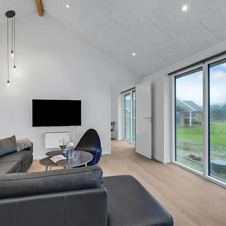 Gorgeous In With Kitchen