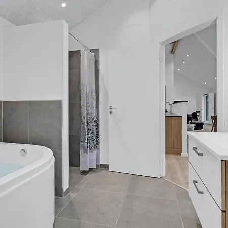 Feriehus Gorgeous In With Kitchen