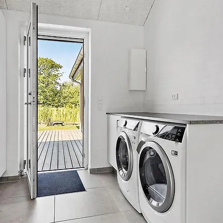 Casa vacanze Gorgeous In With Kitchen Sjolund